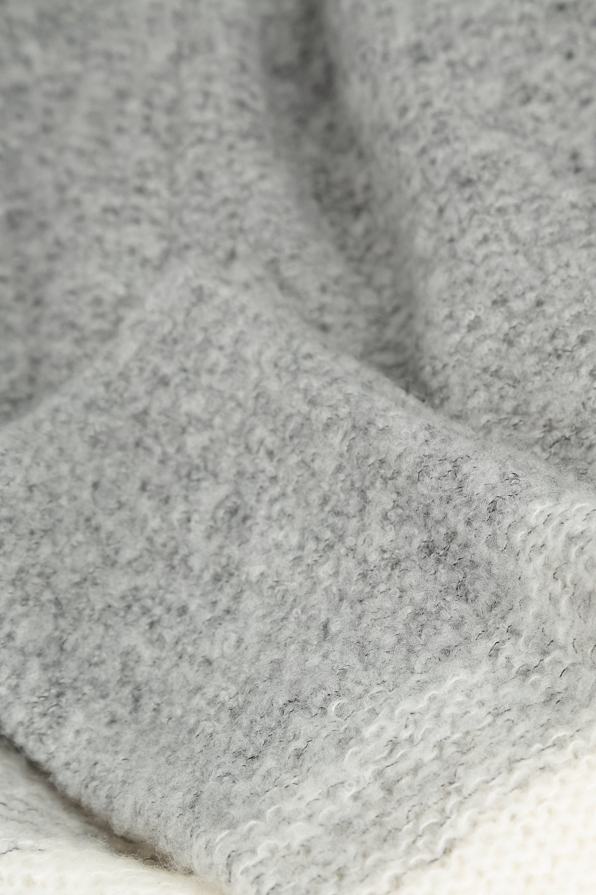 Two-Tone Light Grey Wool Cardigan 5