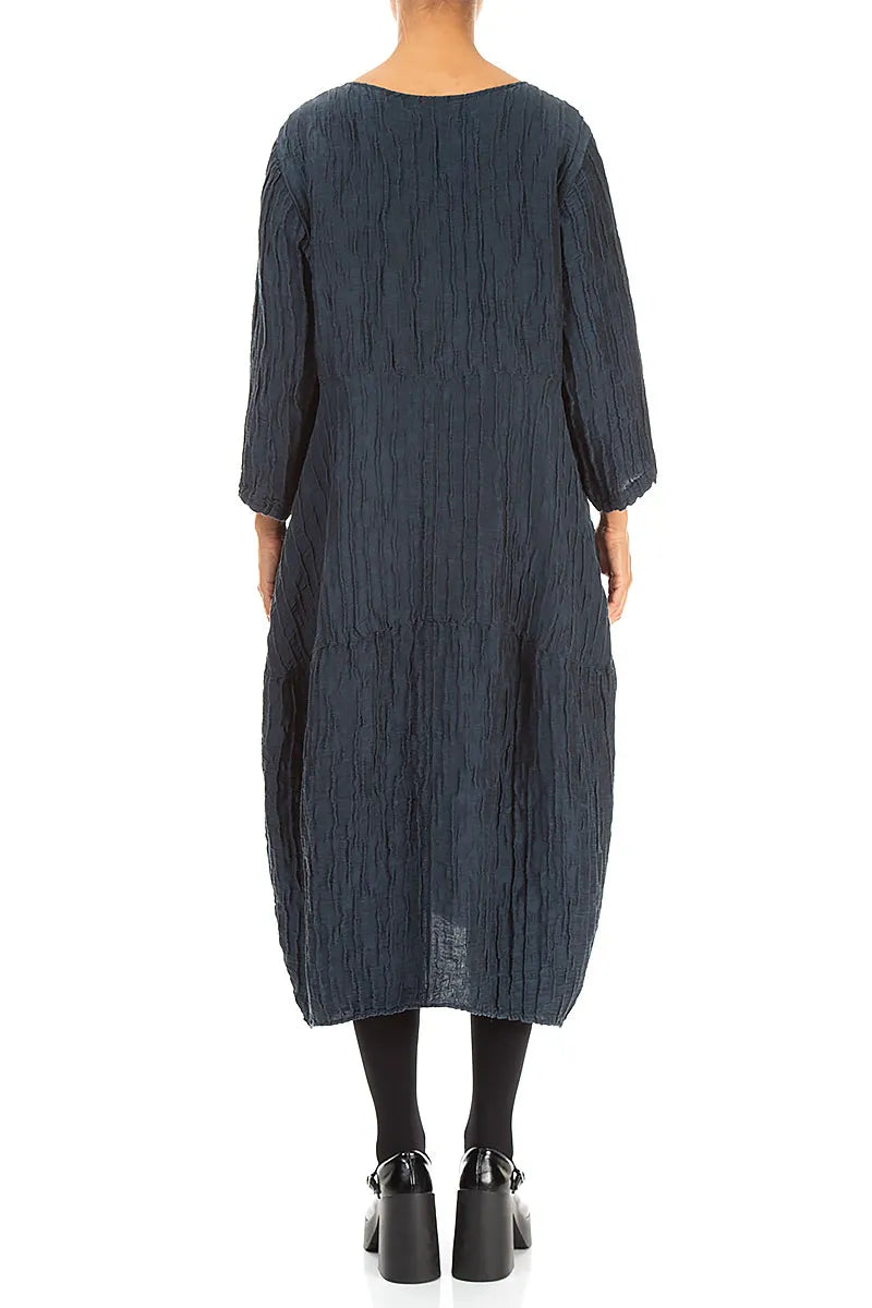 Ballonkleid aus Crinkle-Anthrazit-Seide und Leinen