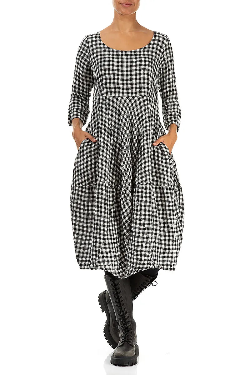 Robe en lin à carreaux noirs et blancs à manches courtes et ballon