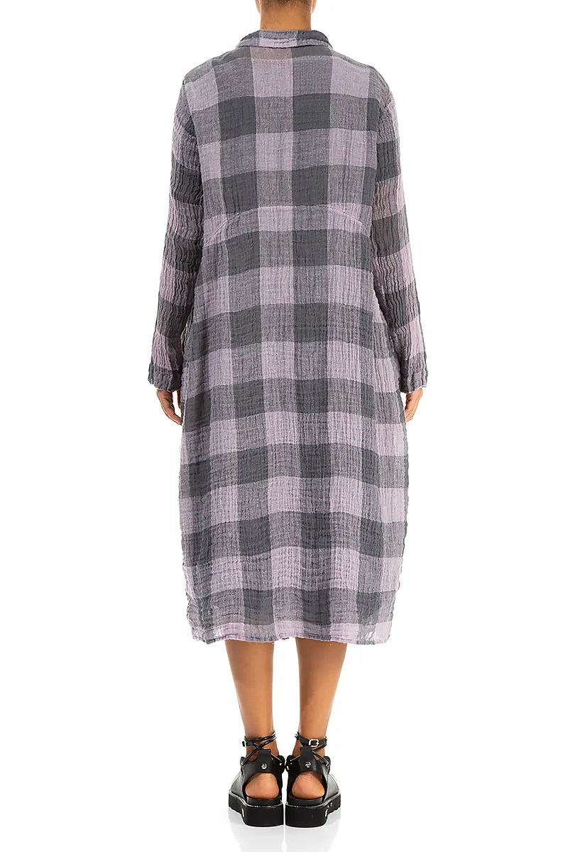 Robe-veste en gaze de lin lilas à grands carreaux