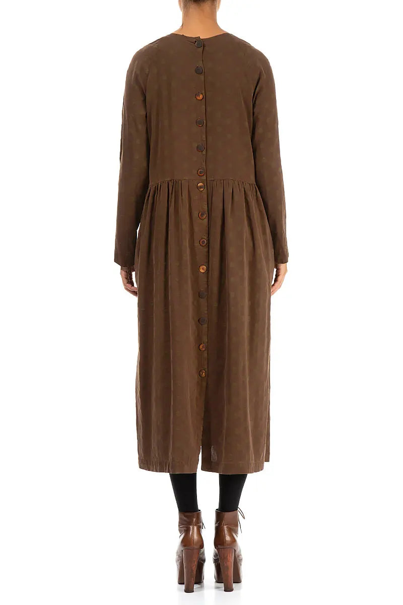 Gepunktetes Seidenkleid aus gealtertem Kupfer mit Knopfleiste auf der Rückseite