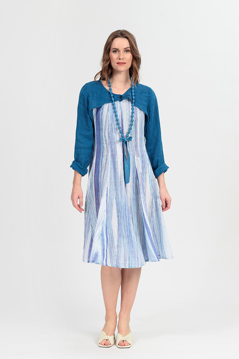 Ausgestelltes Leinenkleid mit blauen Streifen