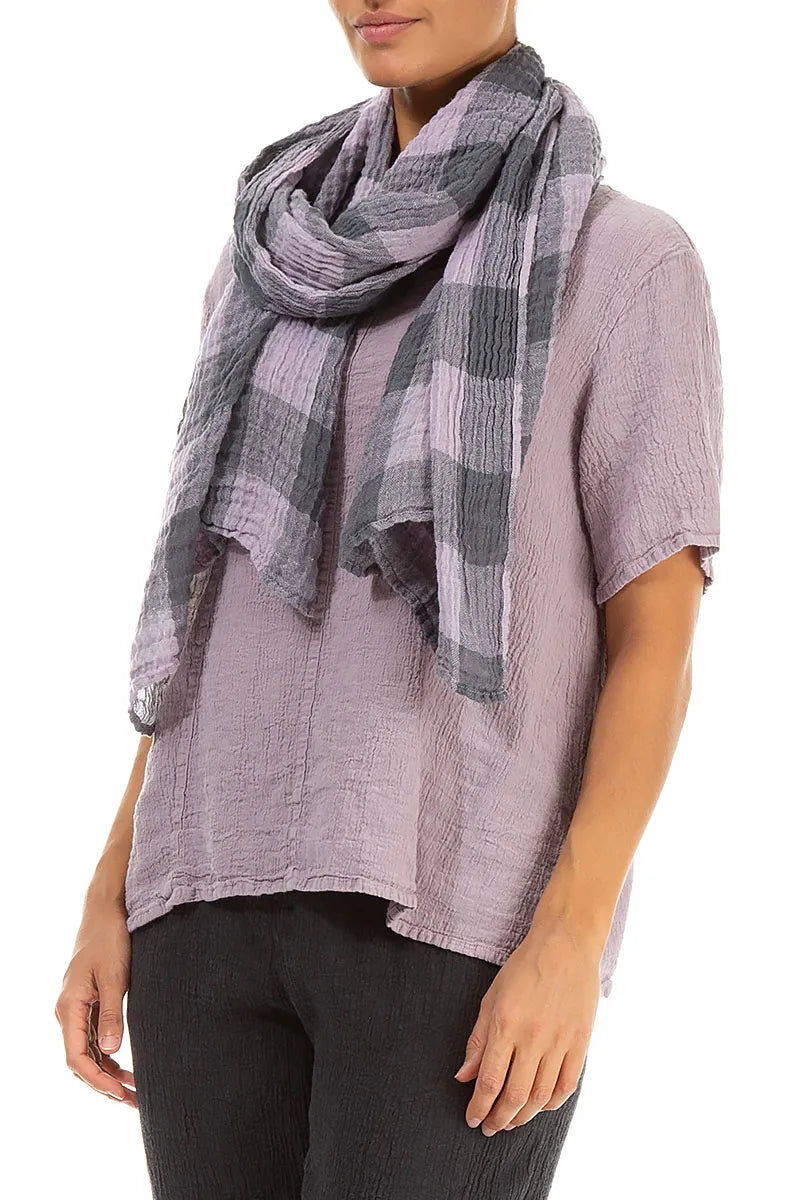 Großer karierter, lilafarbener Leinenschal aus Gaze