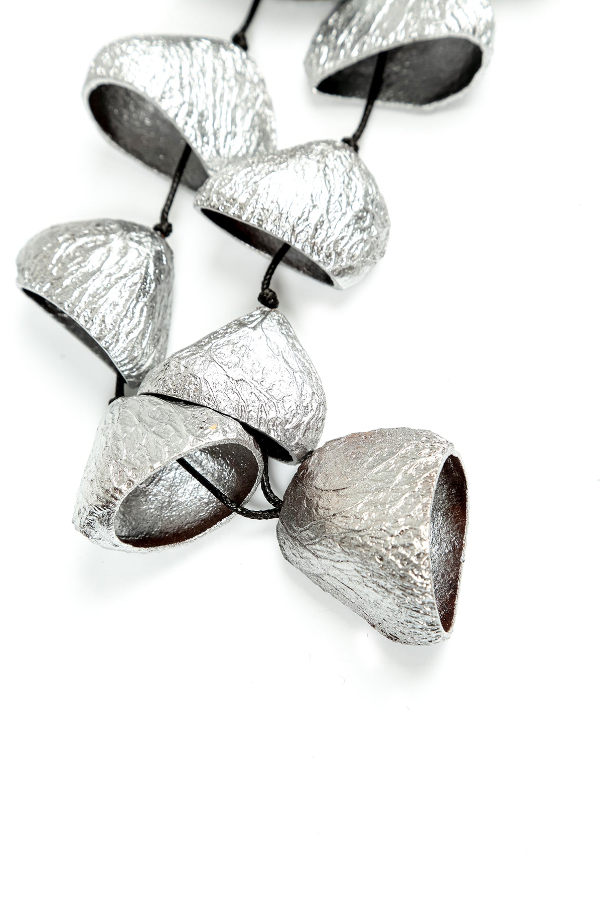 Collier statement coquillage lunaire