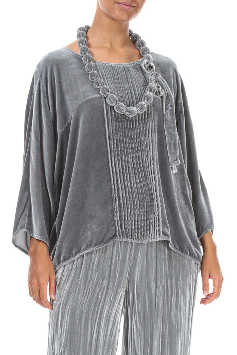 Collier de perles en velours de soie argenté