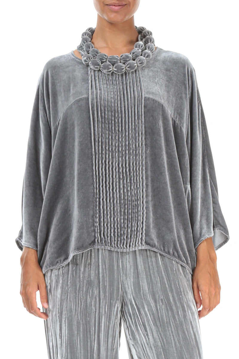 Collier de perles en velours de soie argenté