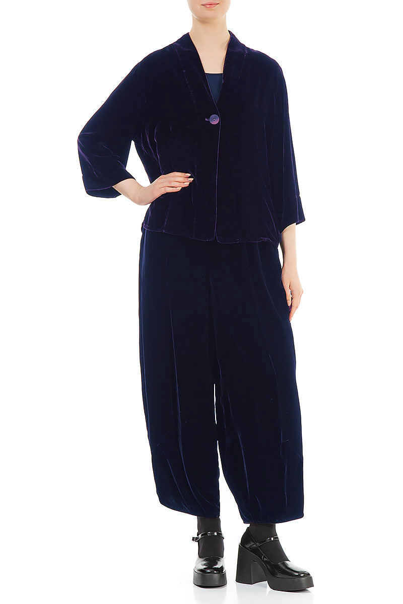 Einreihige Jacke aus königsviolettem Seidensamt