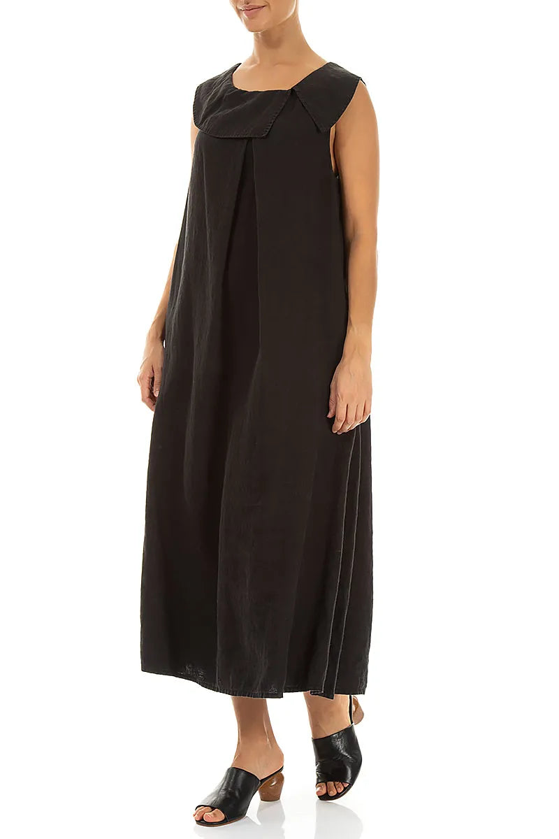 Ärmelloses schwarzes Leinenkleid in A-Linie