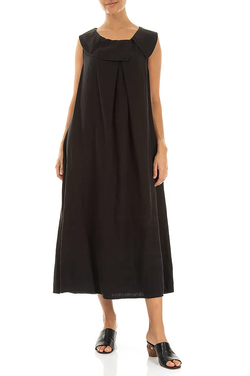 Ärmelloses schwarzes Leinenkleid in A-Linie