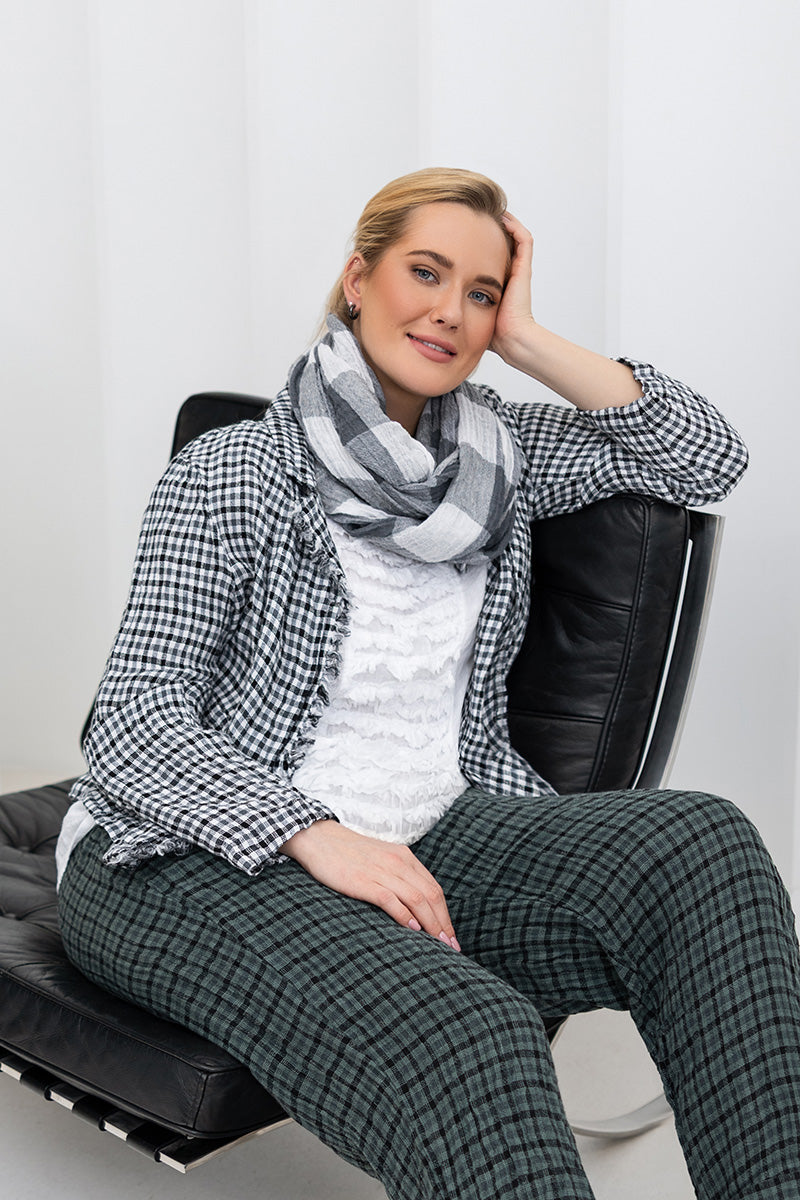 Sleeveless Ruffled White Linen Top 6