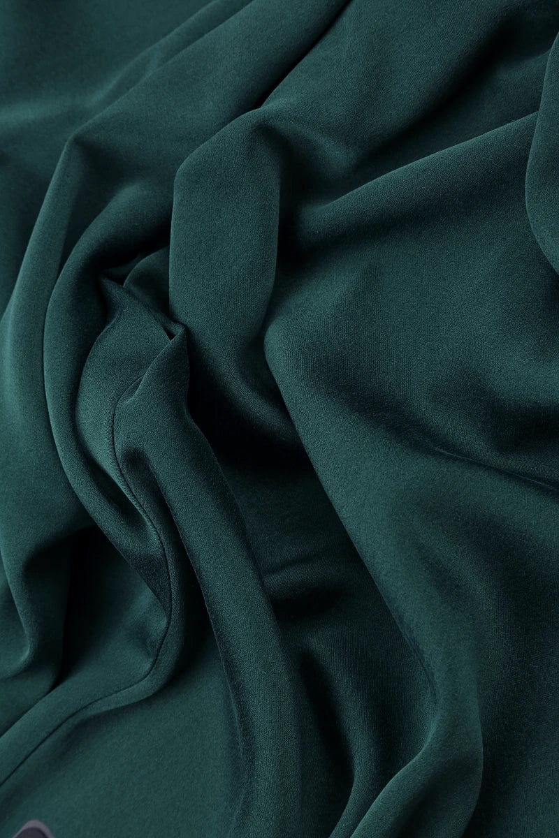 Weite Pfauenseidenhose