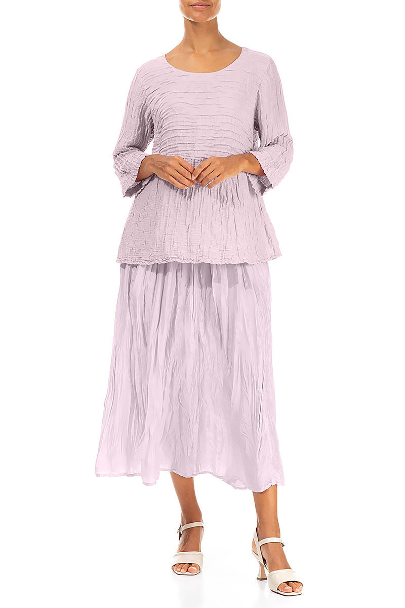 Fliederfarbene Bluse aus zerknitterter Seide und Leinen in weicher Form