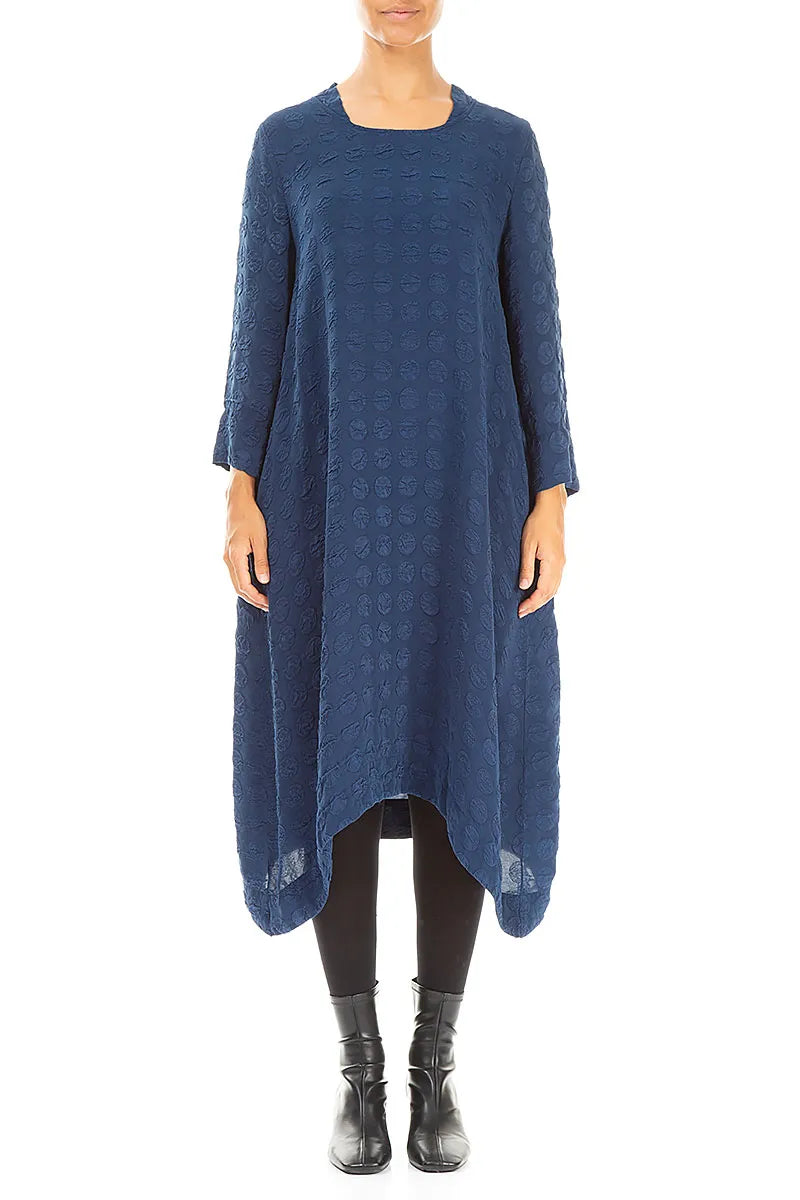 Robe en soie bleu roi à col carré et à volants