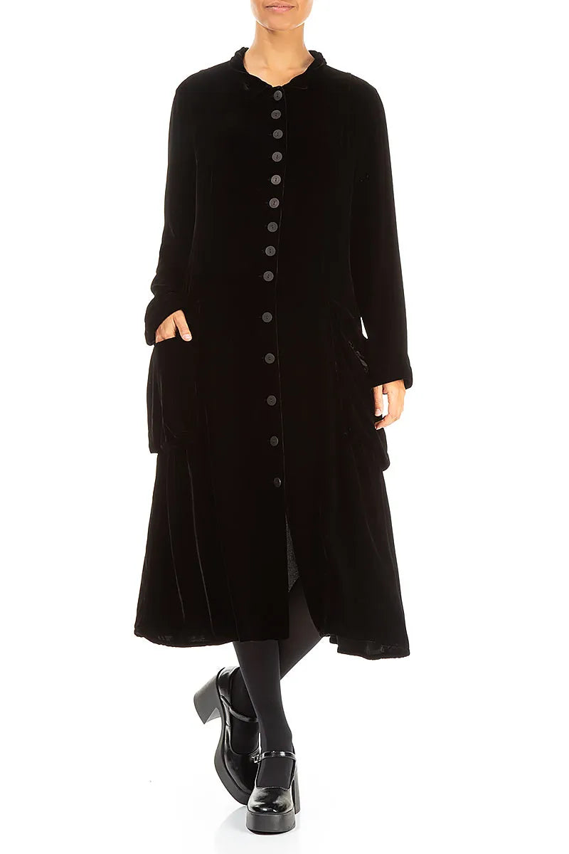 Veste longue élégante en velours de soie noir