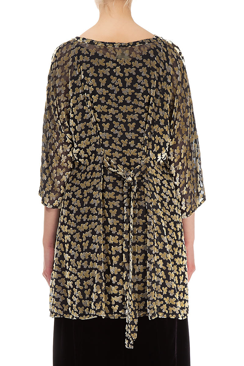 Tunika mit Bindebändern am Rücken, verziert mit Devoré-Blütenblättern und goldenem Seidensamt