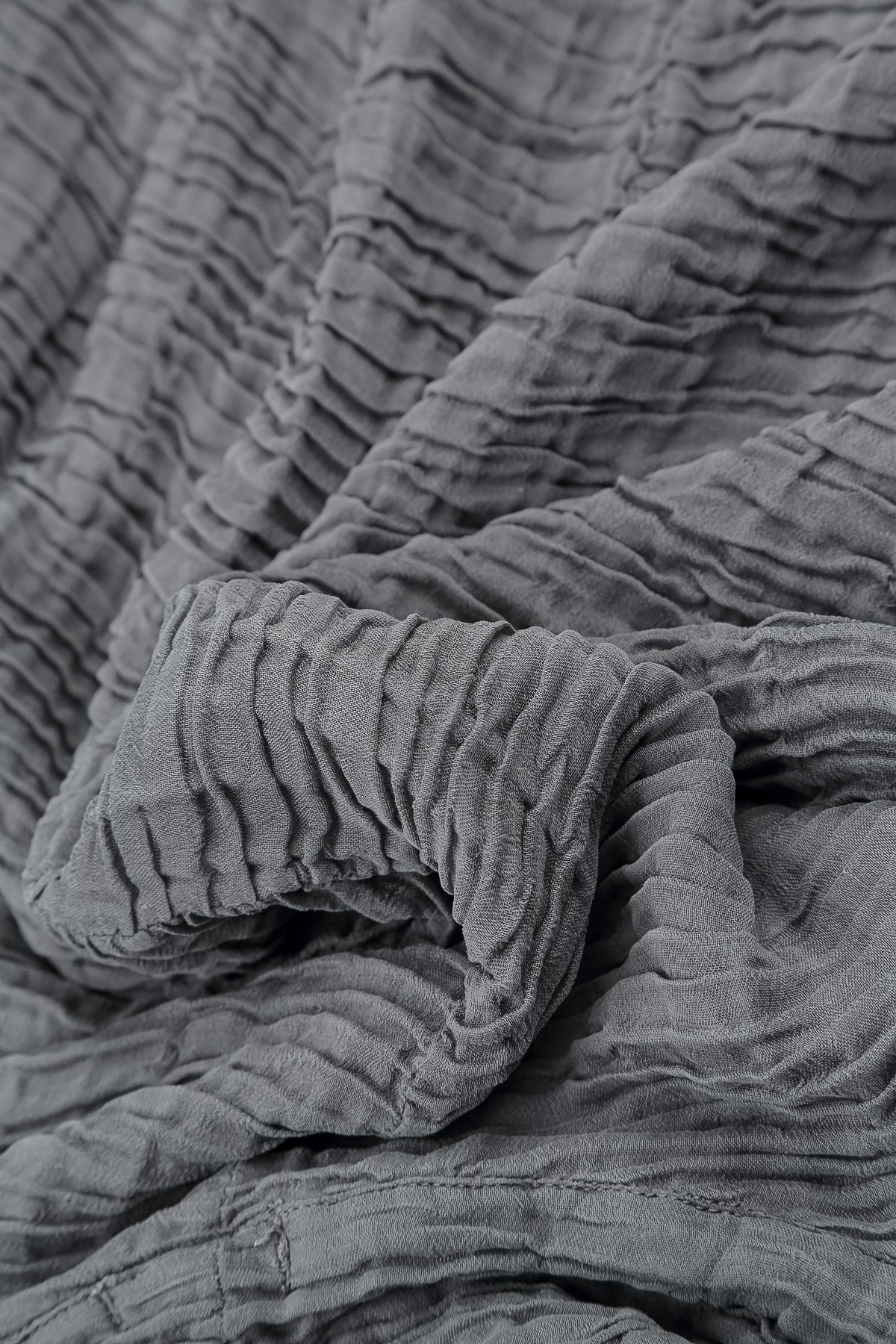 Wide Black Silver Plissé Silk Kaftan Dress 5