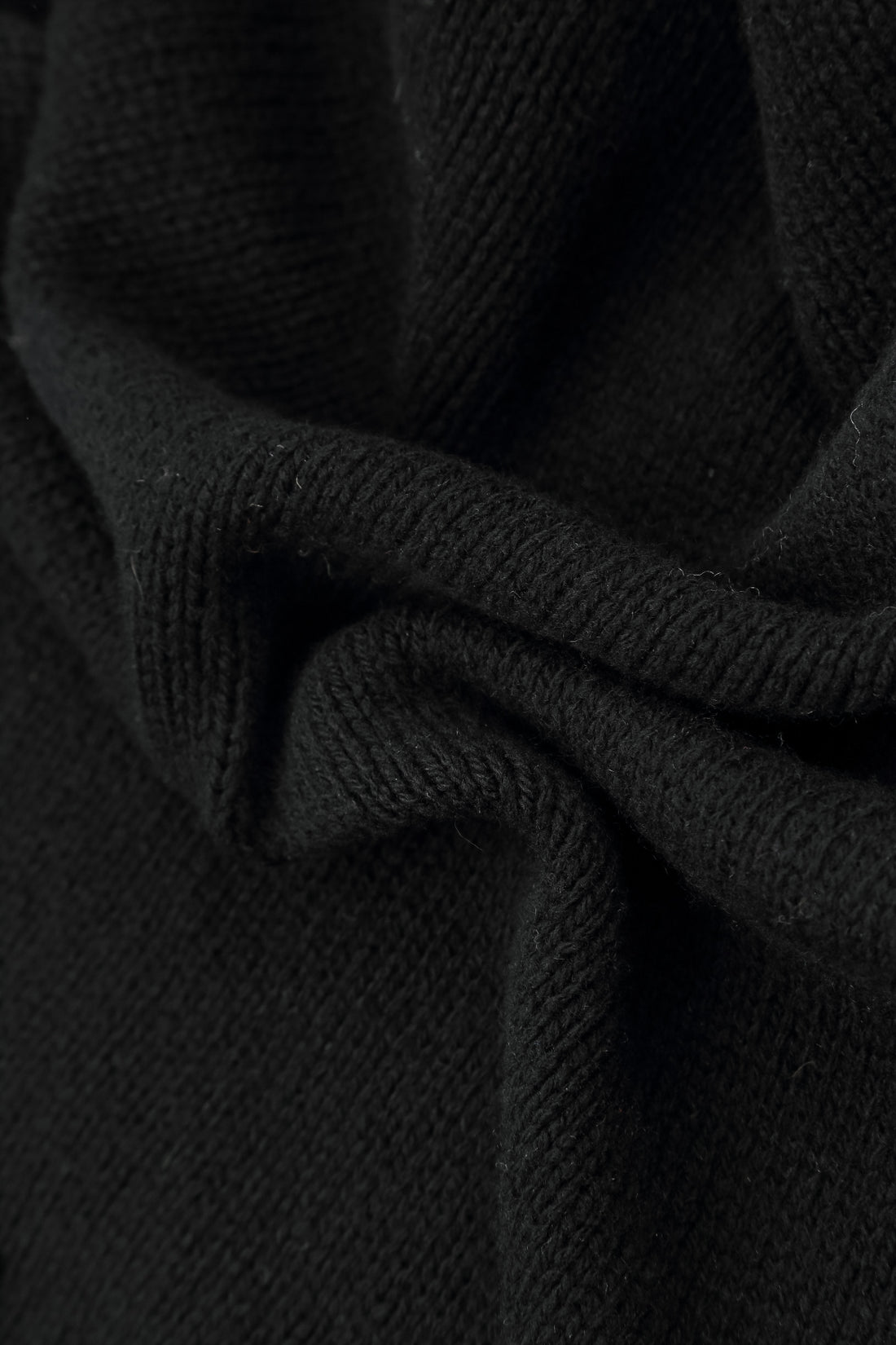 Front Pockets Black Cashmere Sweater 5