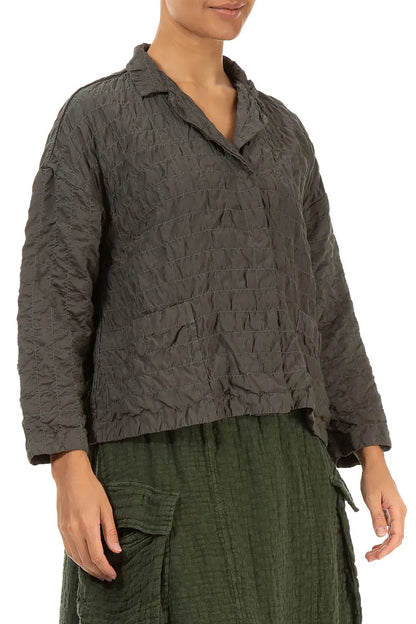 Gealterte braune Plissee-Bambusjacke aus Seide