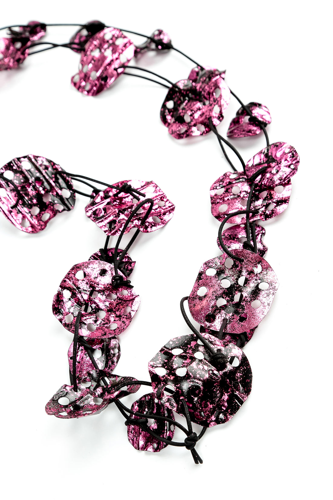 Halskette aus Wasser-Lotuswurzel