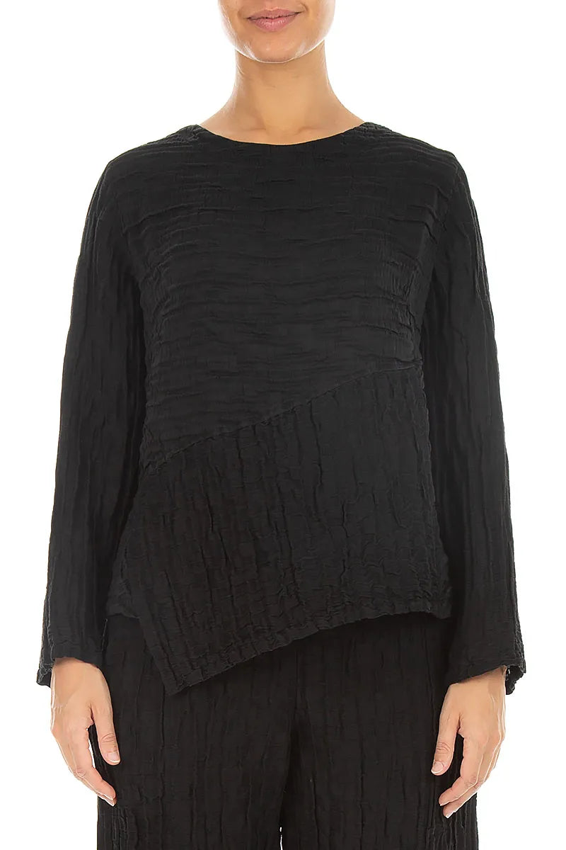 Asymmetrische Bluse aus schwarzem Crinkle-Seide-Leinen