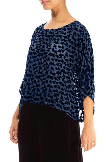 Kastenförmige Bluse aus königsblauem Seidensamt mit Devoré-Muster