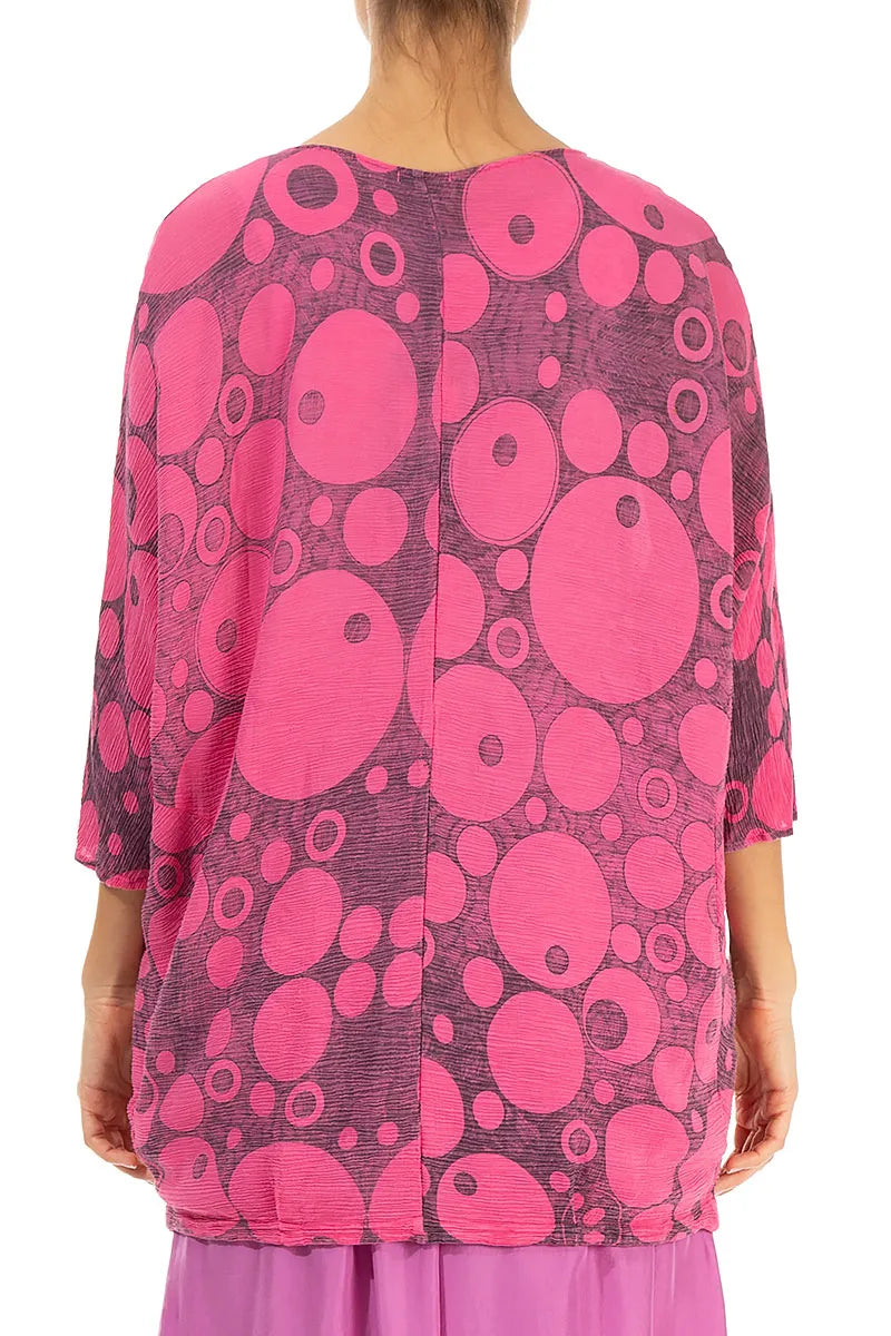 Kastenförmige Bluse aus Seidenviskose mit Kreismuster in kräftigem Pink
