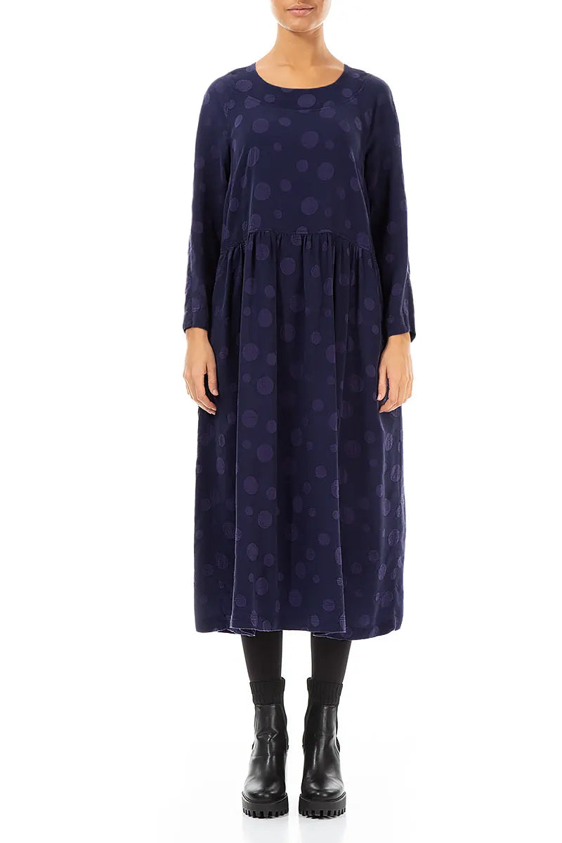 Kleid aus Seide und Baumwolle mit geknöpfter Rückseite in Königsviolett