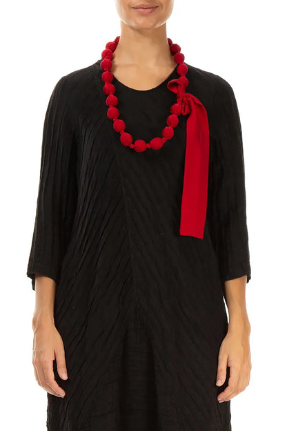 Collier de perles de soie rouge cerise