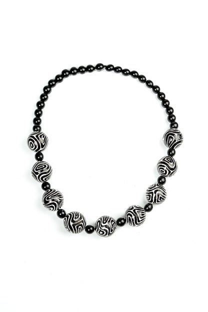 Contour Rhythm Wooden Bead Necklace