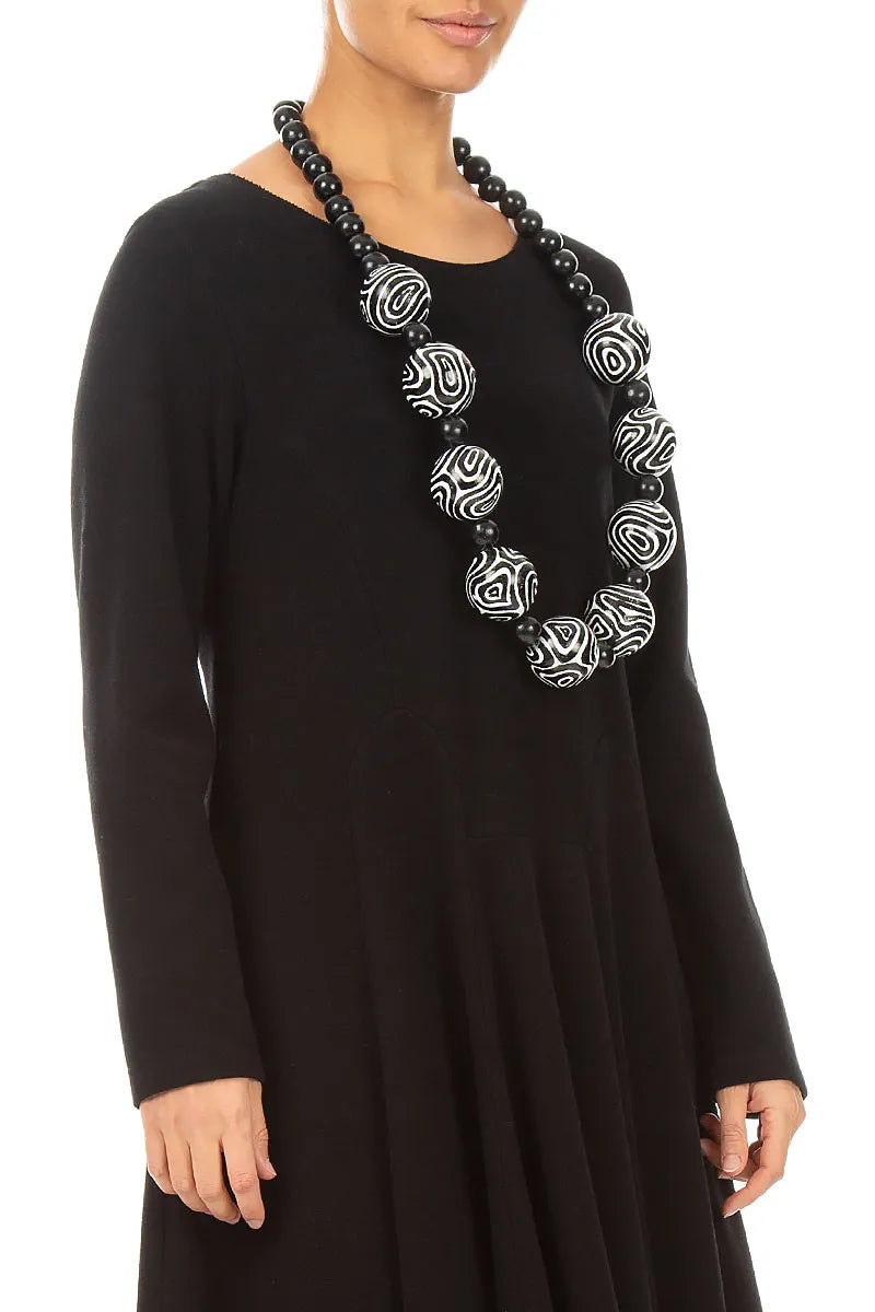 Contour Rhythm Wooden Bead Necklace 1