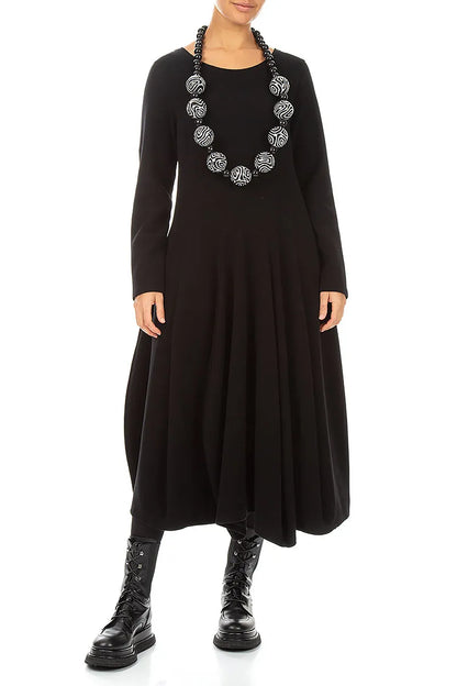 Contour Rhythm Wooden Bead Necklace 2