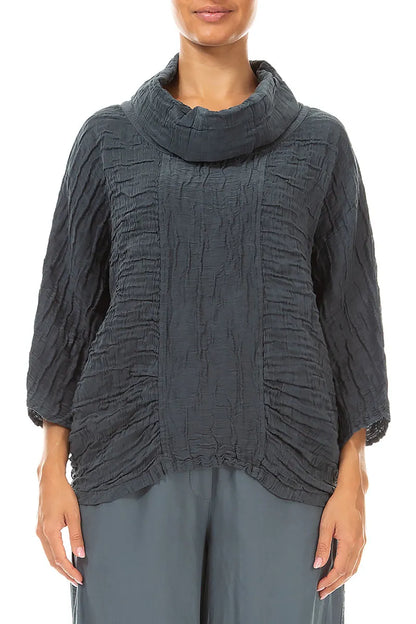Bluse aus Crinkle-Seide und Leinen in Schiefergrau mit Wasserfallausschnitt