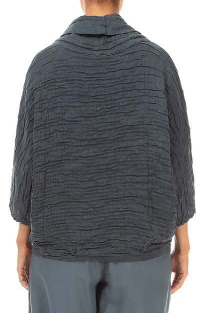 Bluse aus Crinkle-Seide und Leinen in Schiefergrau mit Wasserfallausschnitt