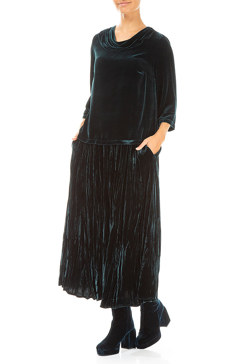 Bluse aus Pfauenseidensamt mit Wasserfallausschnitt