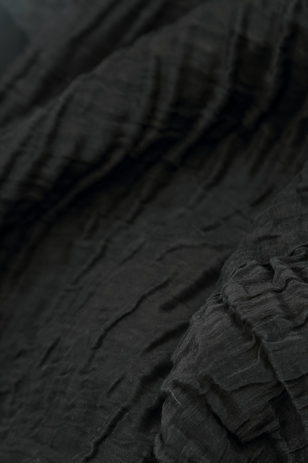 Cropped Crinkled Black Silk Linen Trousers