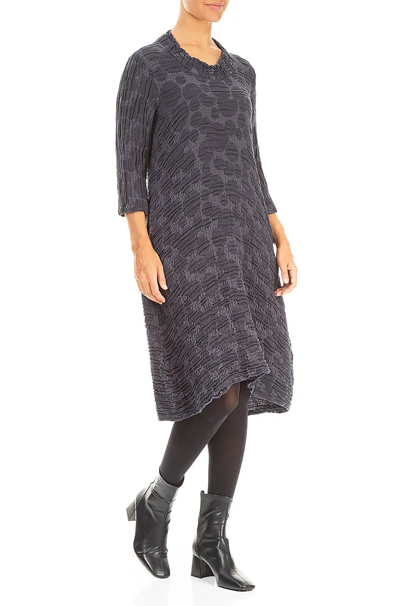 Robe courte en soie et lin bleu ardoise à manches courtes et imprimé circulaire