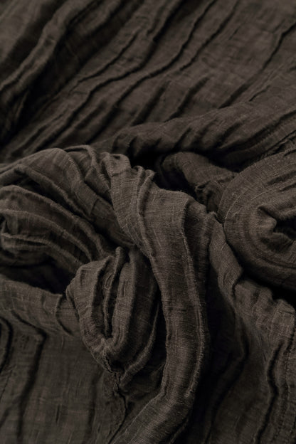 Tunique en lin et soie marron forêt froissée avec col amovible