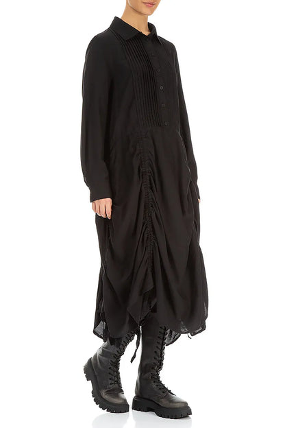 Robe drapée en soie noire à plis en bambou