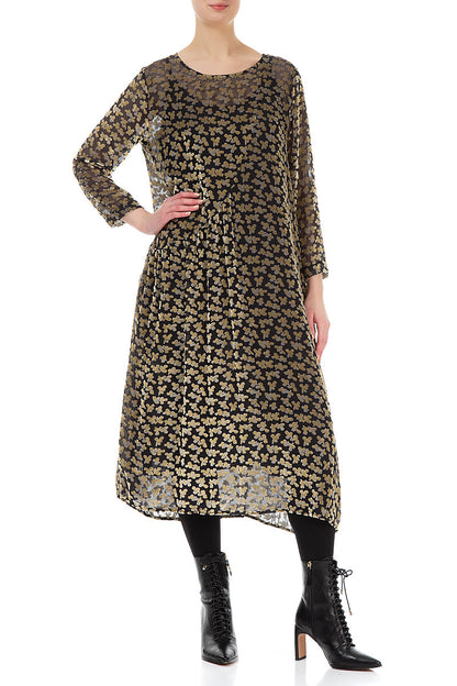 Kleid aus drapiertem Devoré-Blütenblatt-Seidensamt in Gold