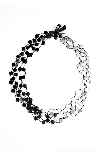 Doppelkaskaden-Halskette aus Holz