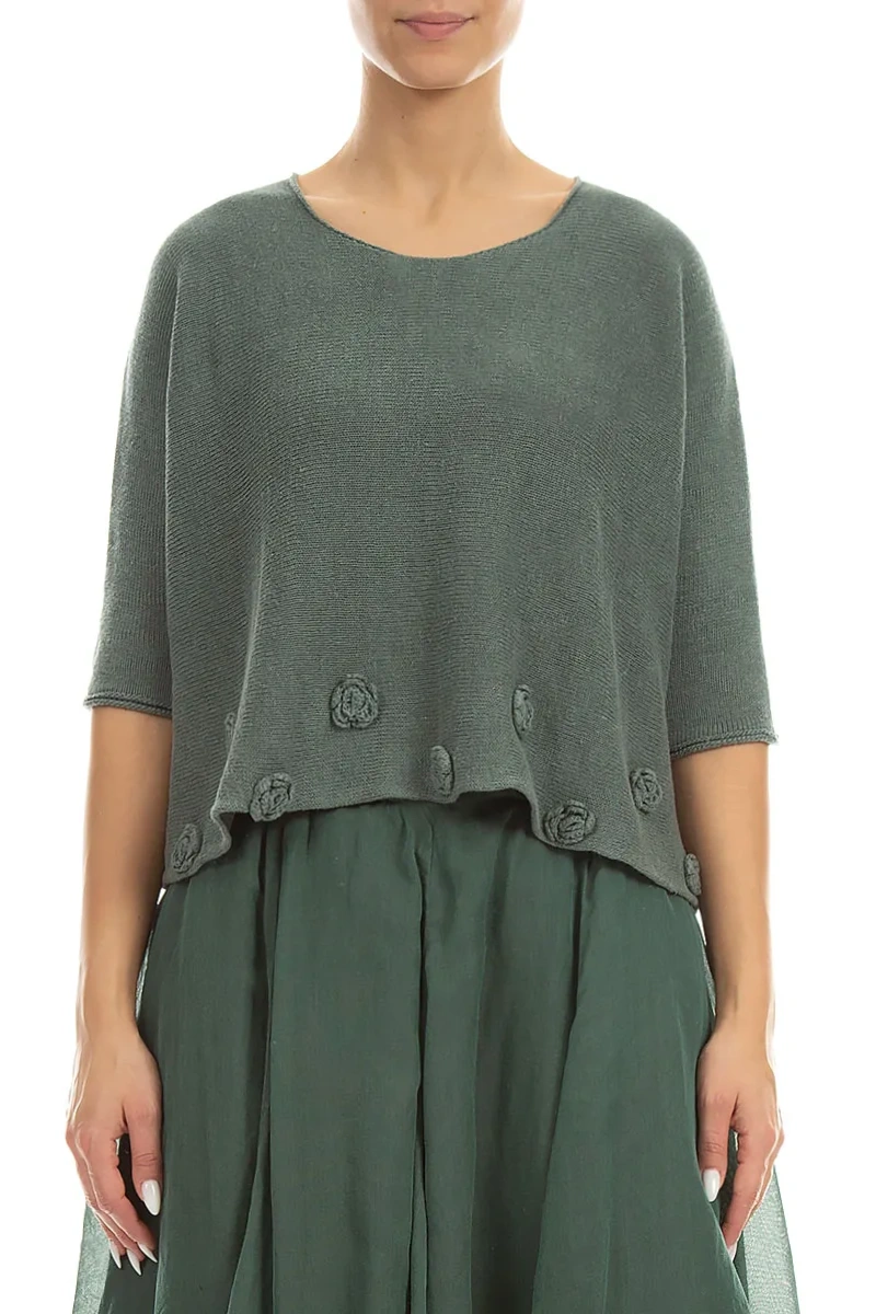 Salbeigrüner Leinenpullover mit Blumendekor