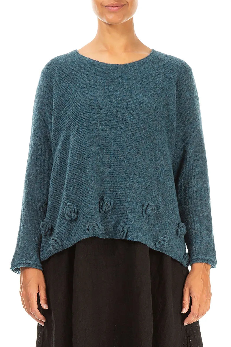 Blaugrüner Wollpullover mit Blumenmuster