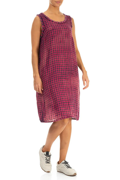 Ärmelloses Leinenkleid mit ausgefranstem Ausschnitt in Magenta und Aquarell-Karomuster