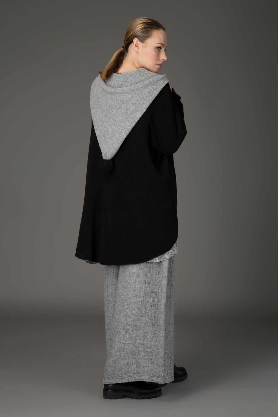 Hooded Two-Tone Black Wool Cardigan 7