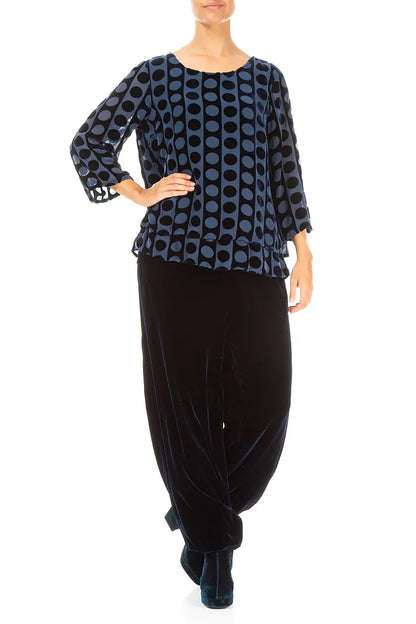 Chemisier en velours de soie bleu roi à rayures dévorées superposées