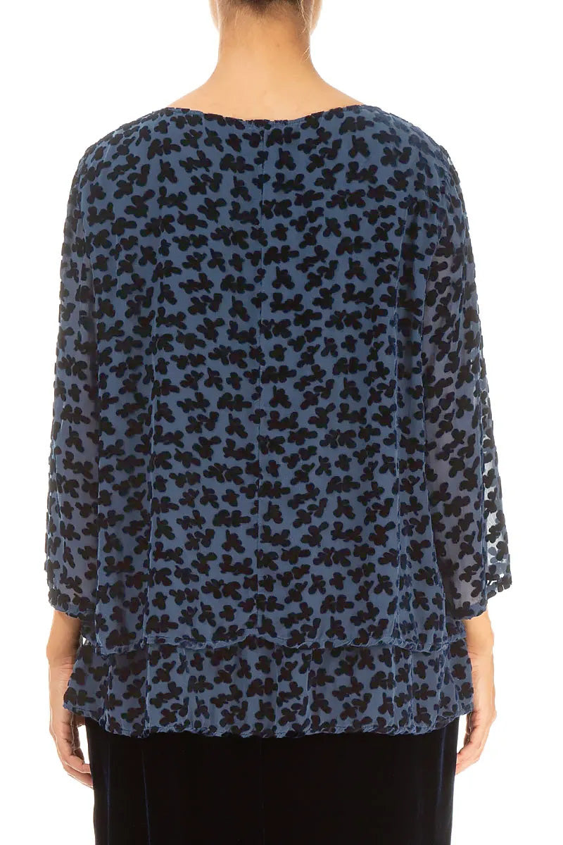 Bluse aus königsblauem Seidensamt mit Devoré-Muster