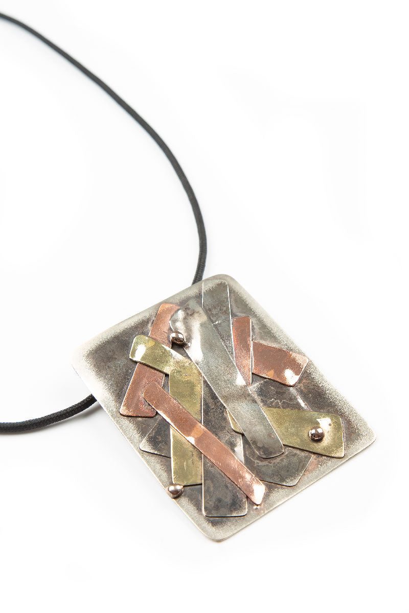 Layered Earth Metal Pendant Necklace 2