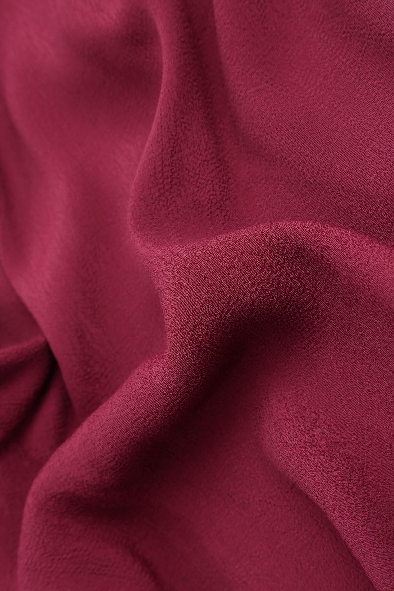Pantalon long fuselé en viscose bordeaux
