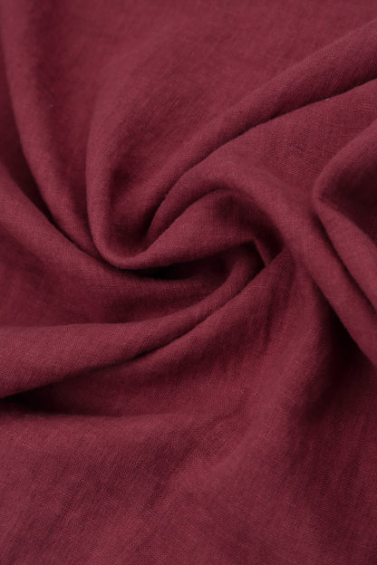 Leinenhose in Antikrubin mit lockeren Gesäßtaschen