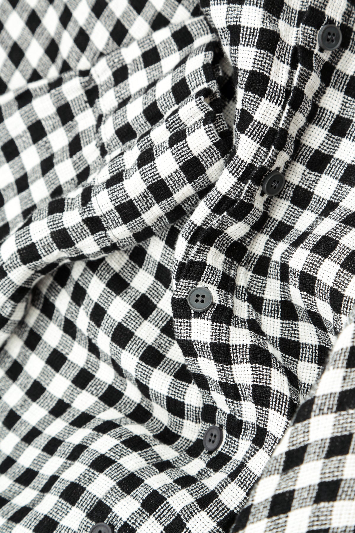 Chemise ample en lin à carreaux noirs et blancs